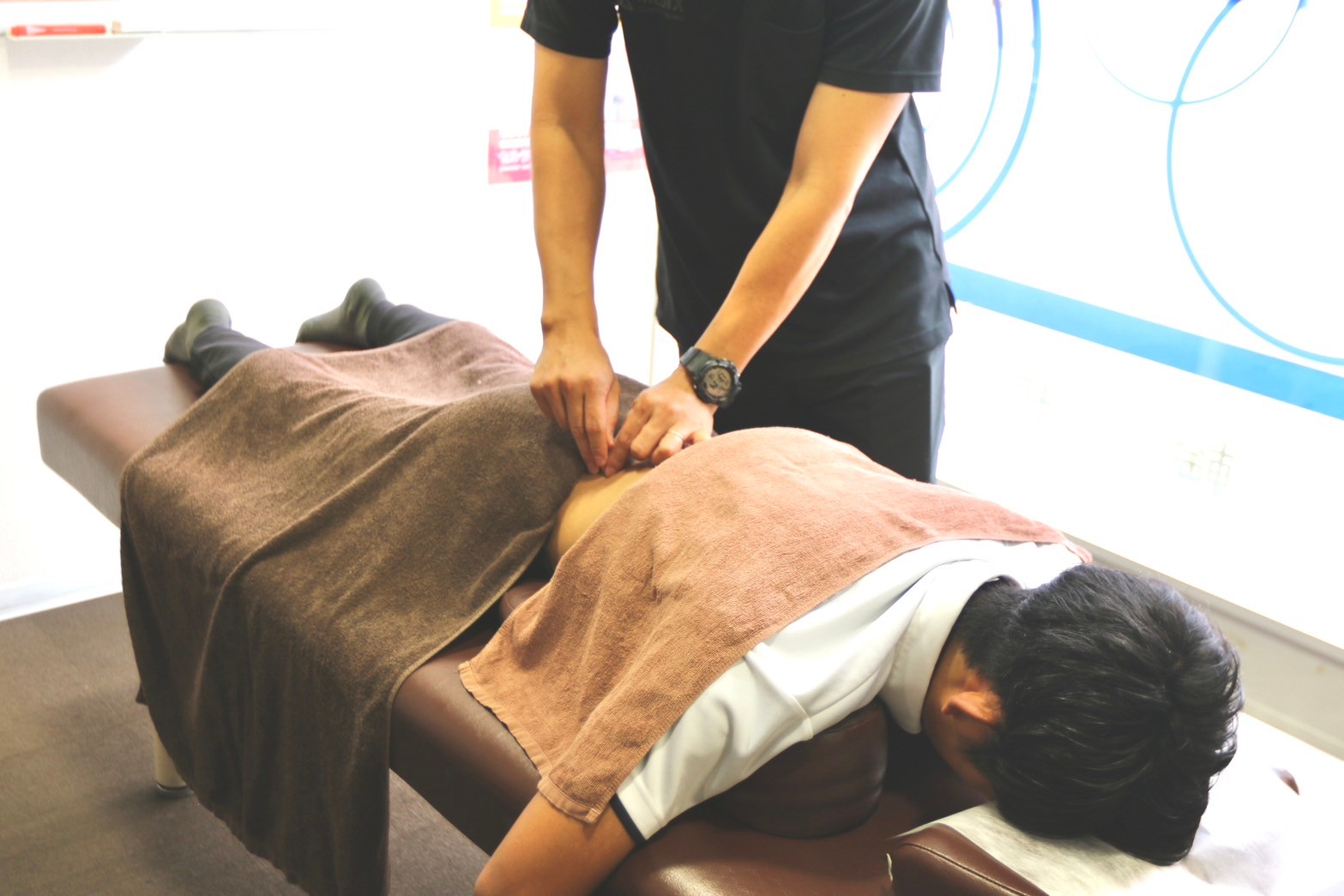 眼精疲労の施術